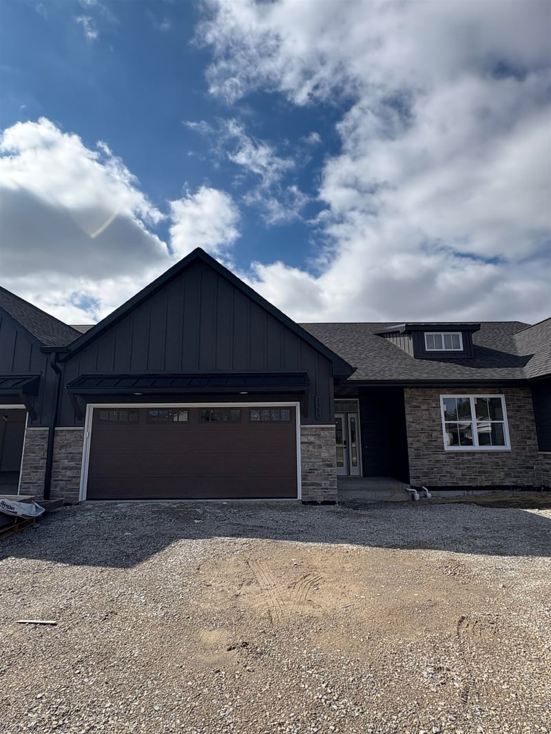 3385 Shawano Ave, Green Bay, WI 54313