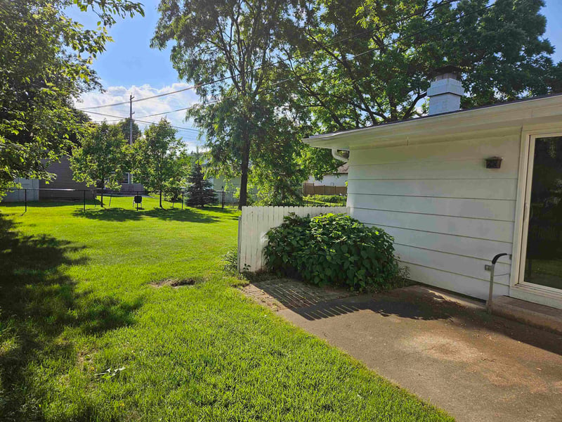 1823 Alvin St, Appleton, WI 54911-2705