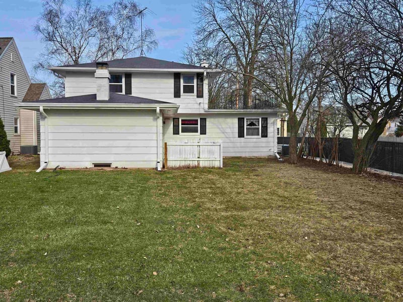 1823 Alvin St, Appleton, WI 54911-2705