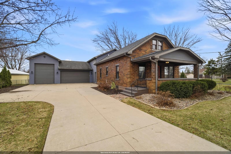 1881 Main St, Appleton, WI 54911-4139