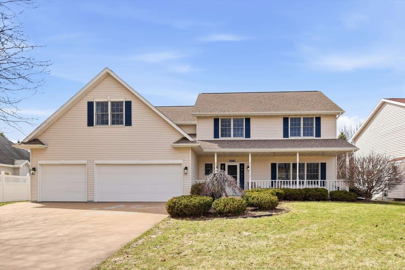 1081 Violet Ln, Appleton, WI 54914