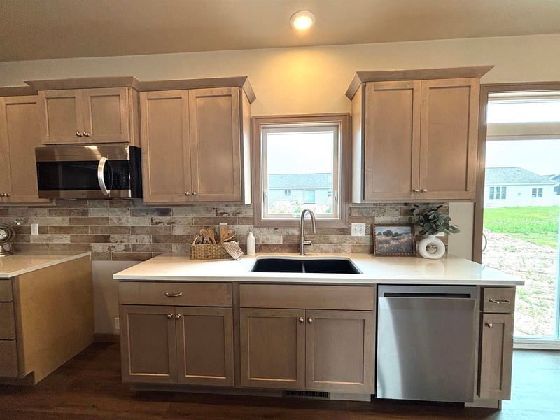 2050 Bear Paw Trl, Sherwood, WI 54130