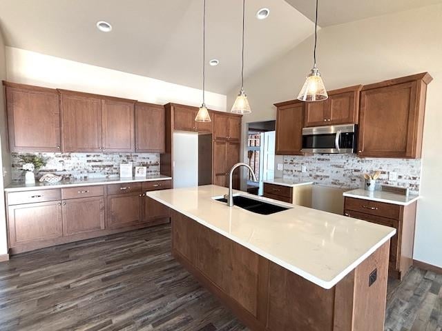 711 Reed St, Neenah, WI 54956