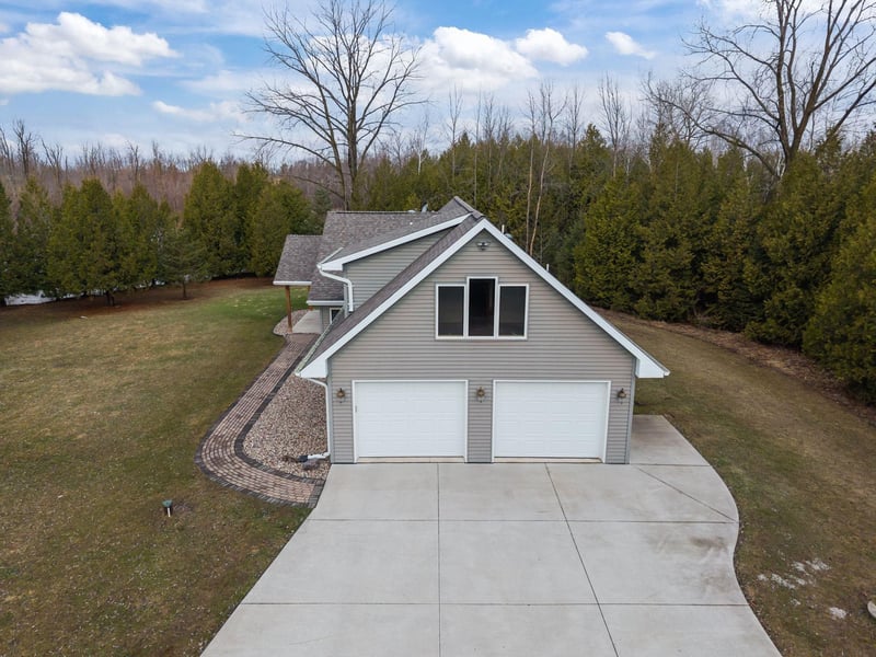 N3573 County Rd A, Black Creek, WI 54106