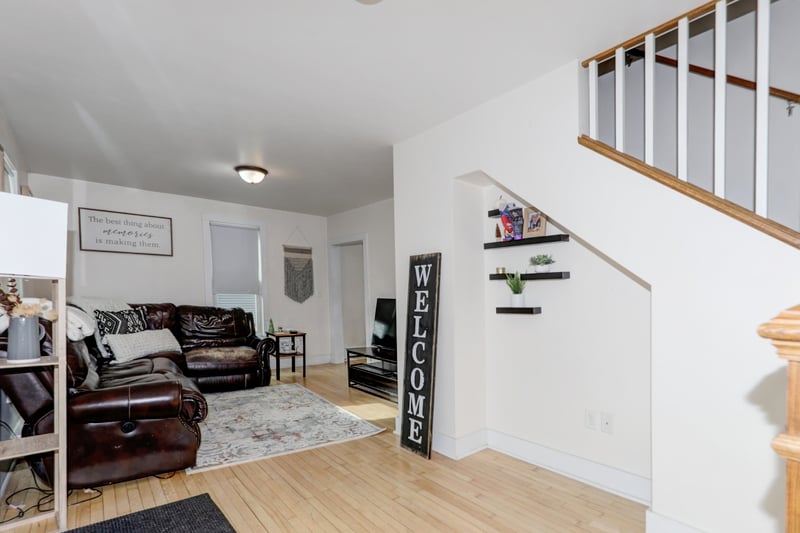 858 Vine Ave, Oshkosh, WI 54901