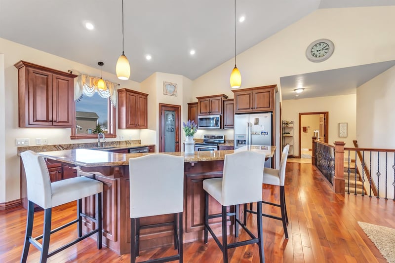 334 Whispering Creek Ct, Green Bay, WI 54303-6026