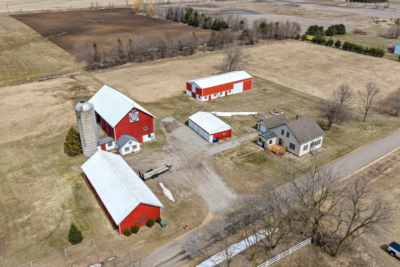 W444 Carlson Ln, Oconto Falls, WI 54154