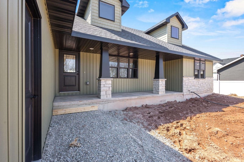 3370 Largo Ridge Ct, Green Bay, WI 54311