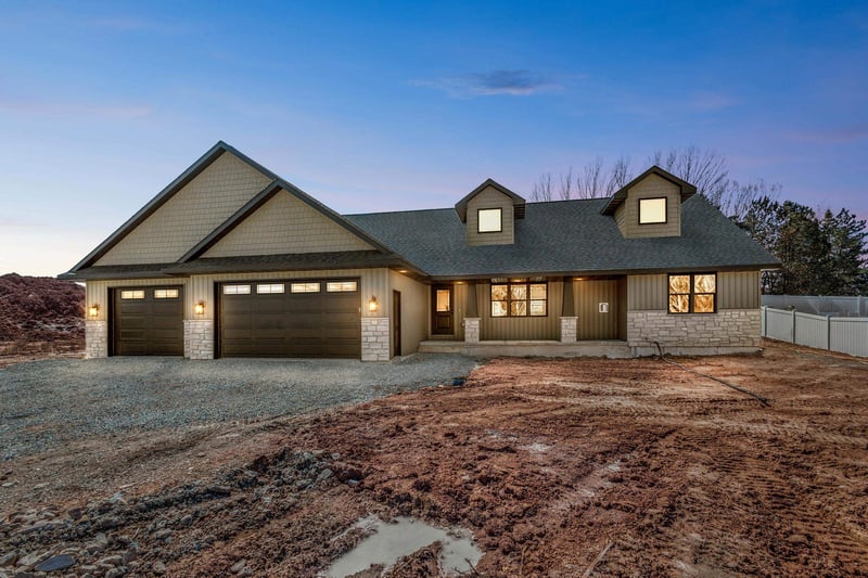 3370 Largo Ridge Ct, Green Bay, WI 54311