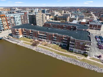 118 Washington St #417B, Green Bay, WI 54301-4280