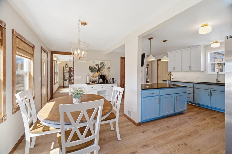 628 2nd St, Menasha, WI 54952