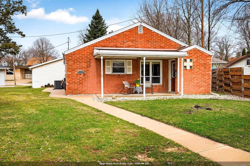 22 Johnson Ct, Appleton, WI 54915