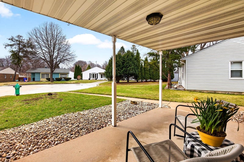 22 Johnson Ct, Appleton, WI 54915