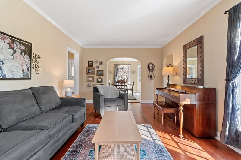 547 Outagamie Ct, Appleton, WI 54914