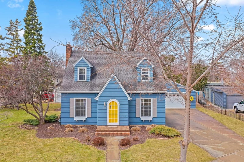 547 Outagamie Ct, Appleton, WI 54914