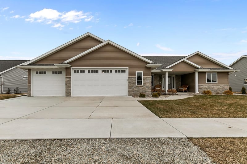 2934 Turquoise Ln, Appleton, WI 54913