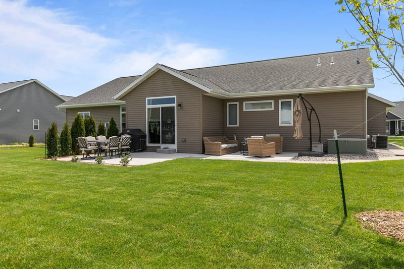 2934 Turquoise Ln, Appleton, WI 54913