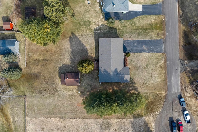 W220 Julius St, Krakow, WI 54137