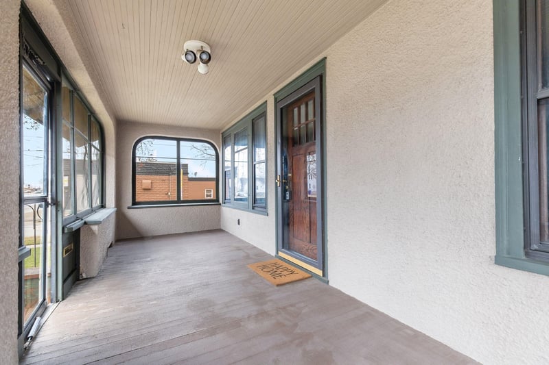 1354 2nd St, Appleton, WI 54914