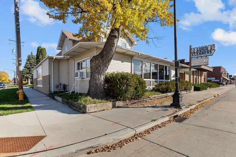 754 Main St, Oshkosh, WI 54901