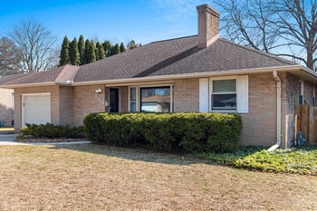 1319 Oregon St, Green Bay, WI 54303