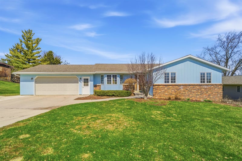 324 Grand St, Chilton, WI 53014