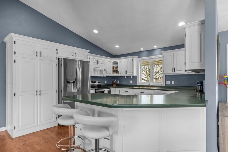 N274 Mueller Ct, Appleton, WI 54915