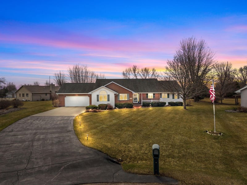N274 Mueller Ct, Appleton, WI 54915