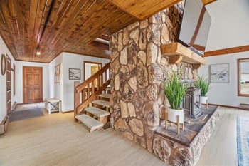 4431 Swallow Banks Ln, Oshkosh, WI 54904