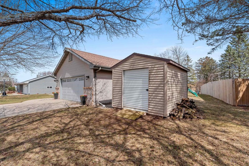 N362 Rogers Ln, Appleton, WI 54915