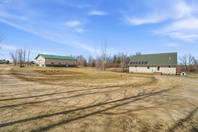 N5115 Meadowlark Ln, Shawano, WI 54166