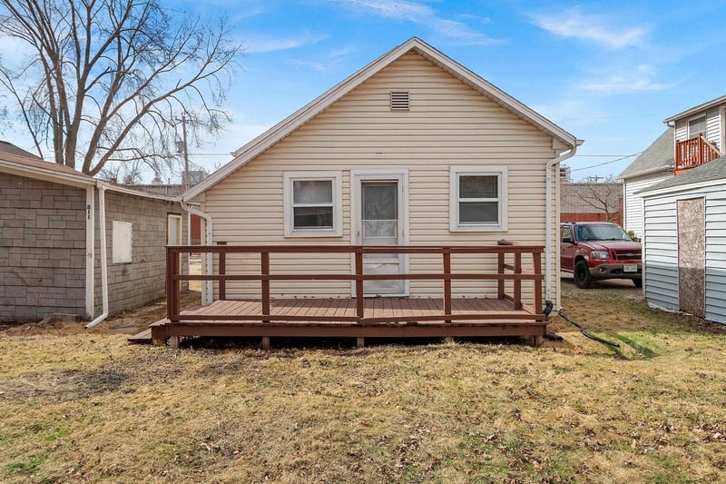 811 Harvey St, Green Bay, WI 54302