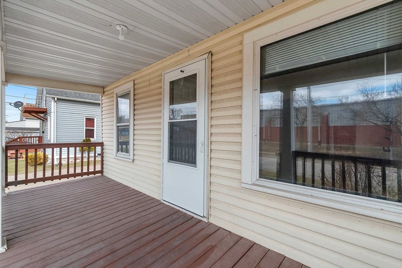 811 Harvey St, Green Bay, WI 54302