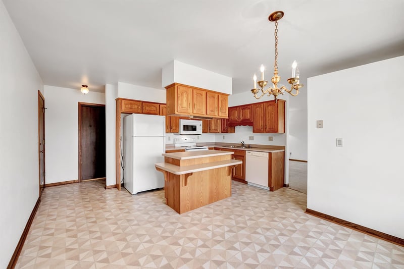 1559 Langlade Ave, Green Bay, WI 54304-3066