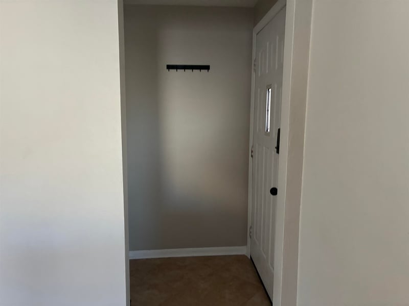 1646 Loretta Ln, Green Bay, WI 54302-2436