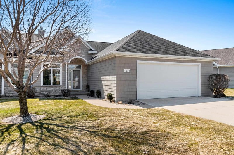1683 Remington Ridge Way, De Pere, WI 54115
