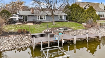 1866 Cliffview Ct, Oshkosh, WI 54901