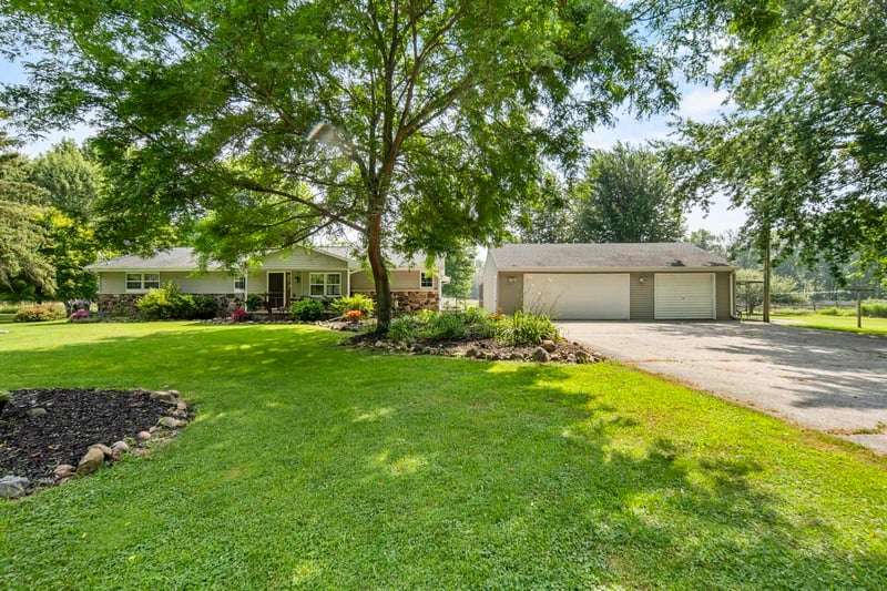 N4742 Thompson Rd, Shiocton, WI 54170