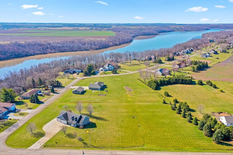 W791 River Forest Dr, Kaukauna, WI 54130-9601