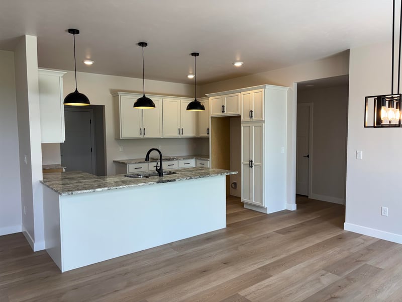8322 Marlo Ave, Neenah, WI 54956