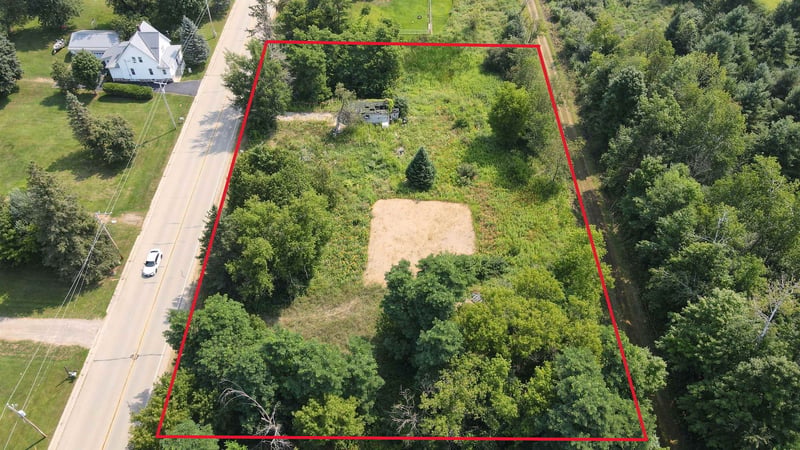 124 E Railroad St, Bowler, WI 54416