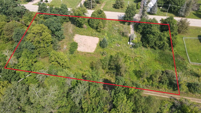 124 E Railroad St, Bowler, WI 54416