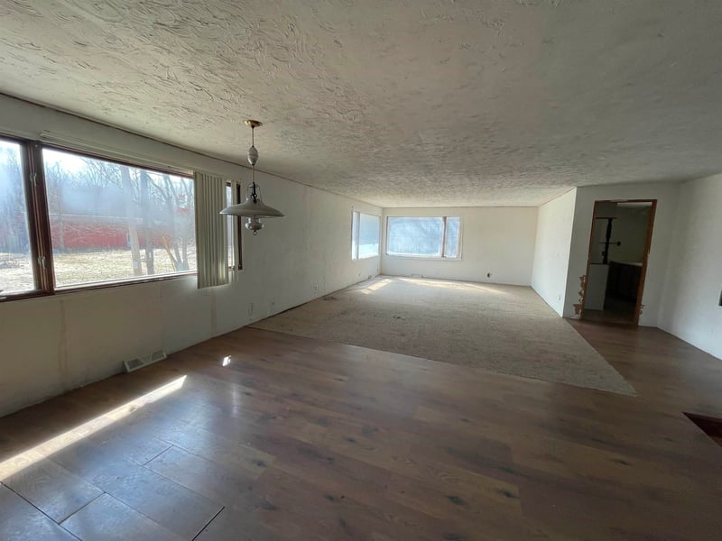 6873 Allen Rd, Sobieski, WI 54171-8604