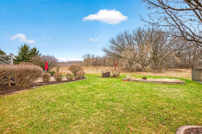 1321 Shooting Star Dr, Neenah, WI 54956
