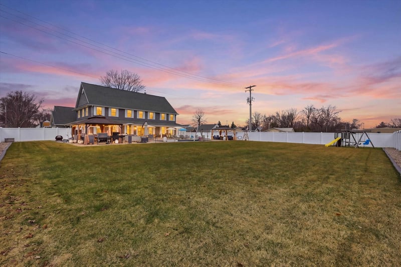 439 Factory St, Seymour, WI 54165