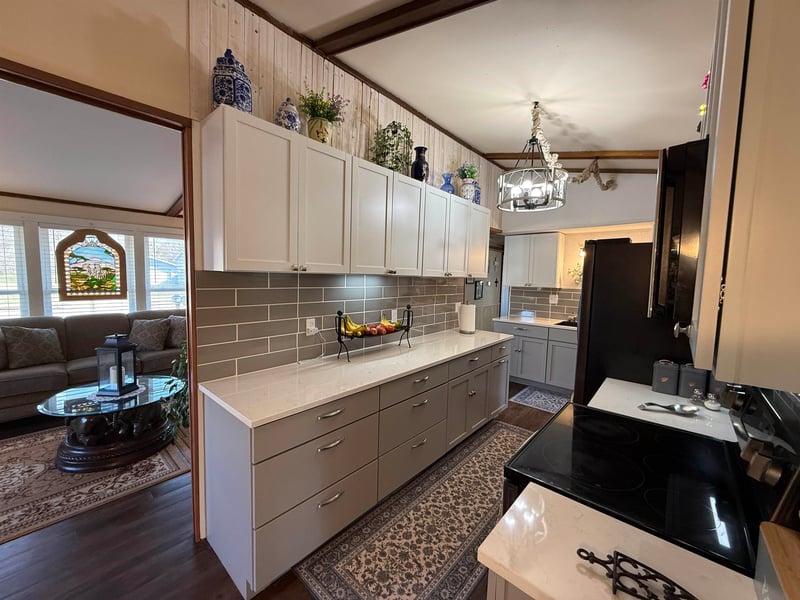 921 Schabow St, Gresham, WI 54128