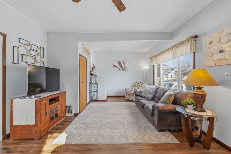 316 Lincoln Ave, Oshkosh, WI 54901