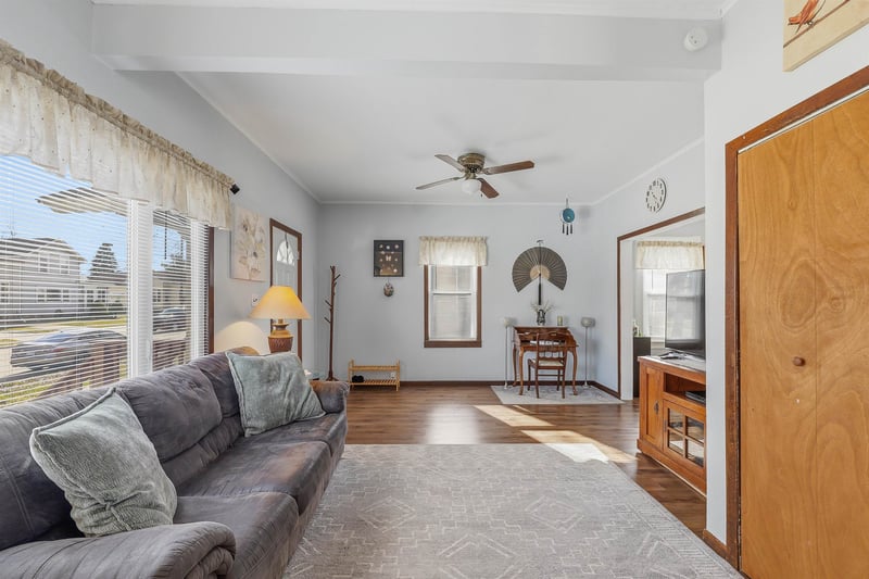 316 Lincoln Ave, Oshkosh, WI 54901