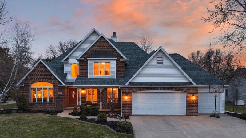 422 Olde Paltzer Ct, Appleton, WI 54913