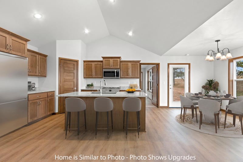 1723 Betty Jean Ln, Green Bay, WI 54313